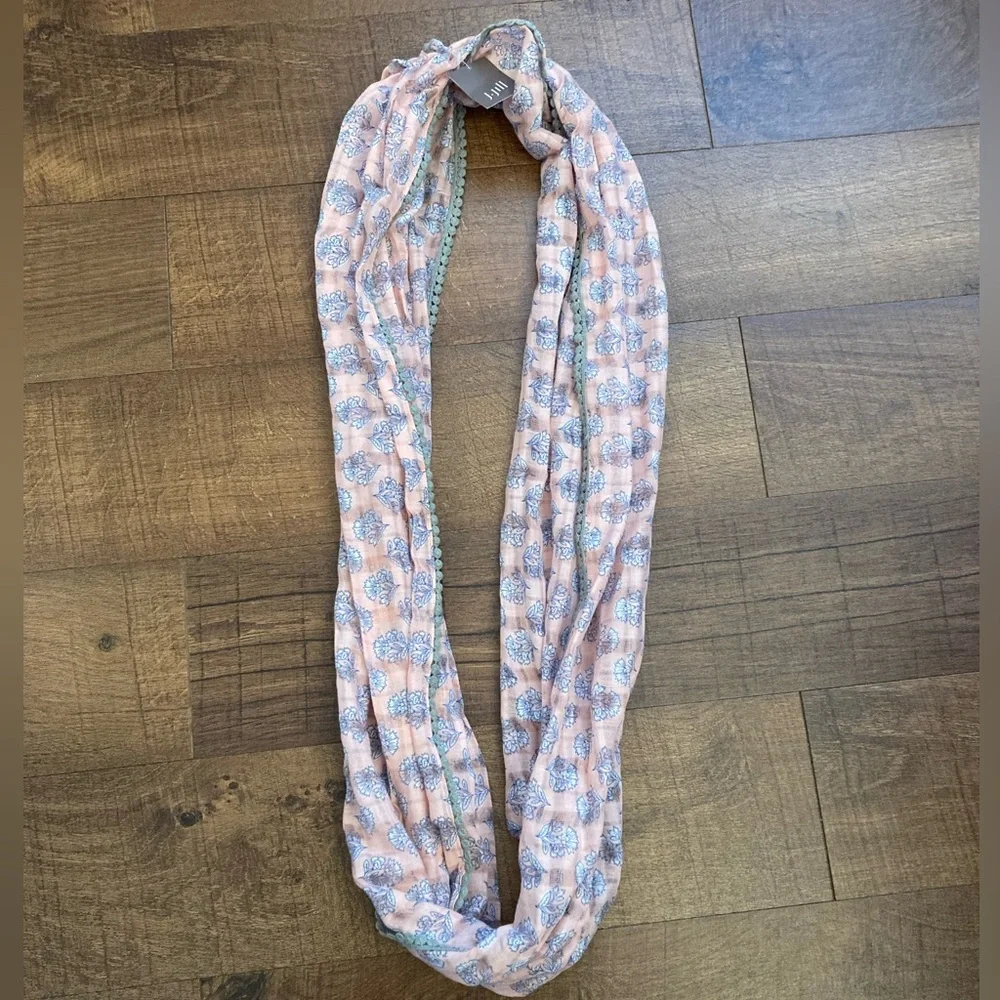 J. Jill NWT Pink / Blue Floral Infinity Scarf Feminine Cottagecore 100% Cotton